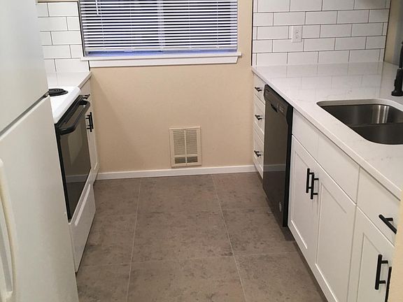 5th image of 22311 76th Ave W APT C