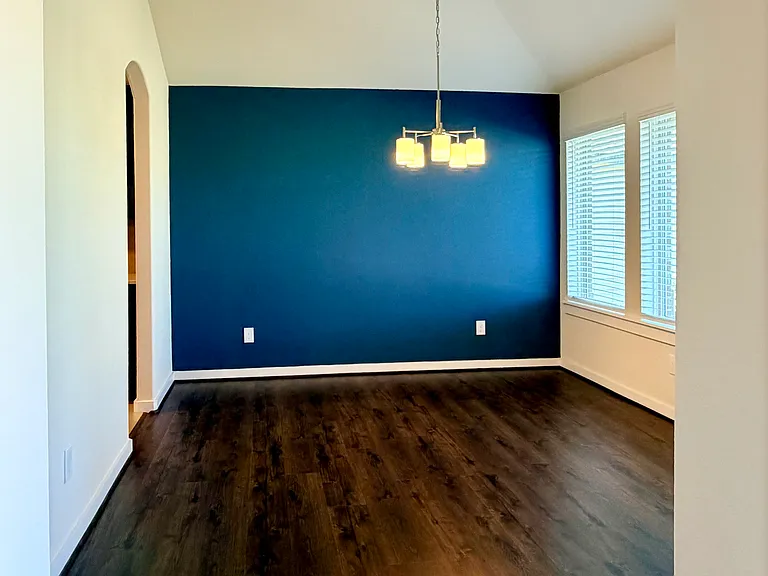 6807 Bardsdale Ct — Photo 3