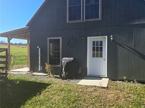 2nd image of 878 Sherman Rd N #9