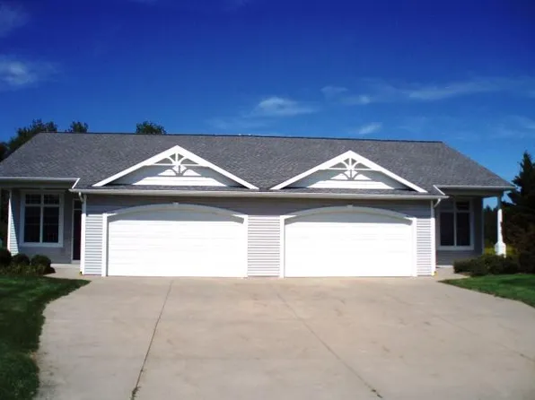 9676 Boone Ct, Zeeland, MI 49464