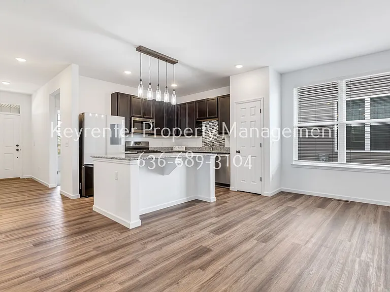 710 Alban Aly — Photo 15