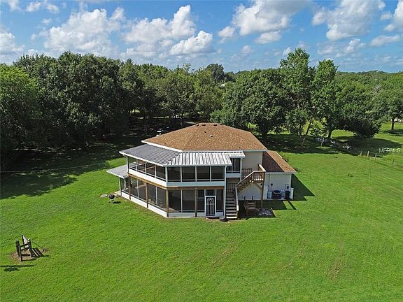4th image of 28055 Gopher Hill Rd