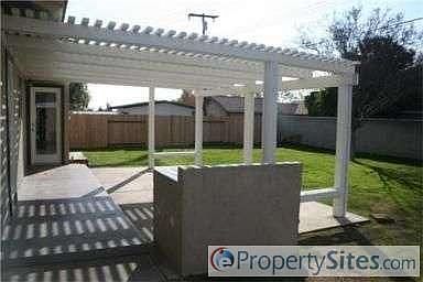5th image of 1415 N San Antonio Ave