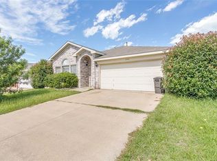 2500 Nogales Dr, Fort Worth, TX 76108