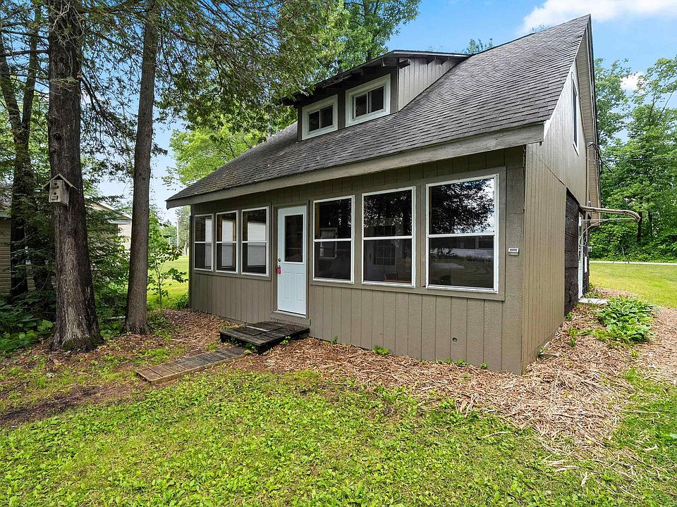 1st image of 10882 Wescott Lake Rd