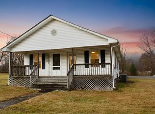 1616 Cherokee Rd, Johnson City, TN 37604