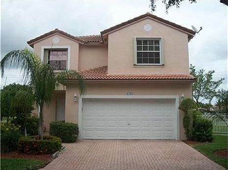 5th image of 6202 NW 38th Dr