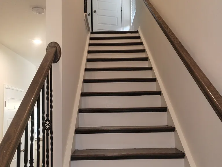 112 Brighton Ln W — Photo 9