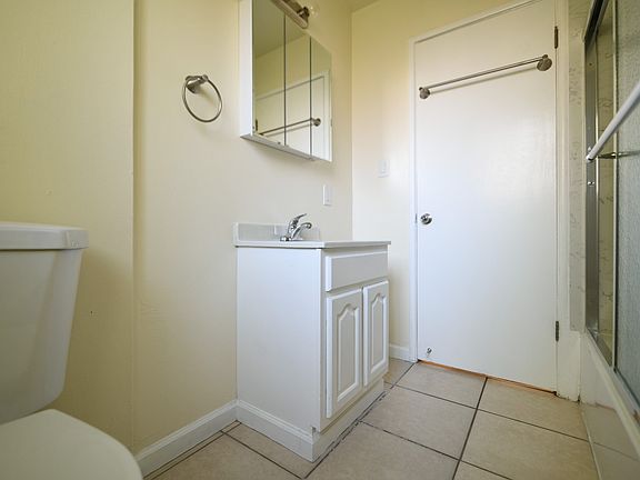 5th image of 385 Palm Ave #14