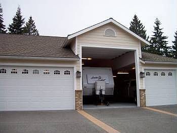2nd image of 11422 6th Ave NE