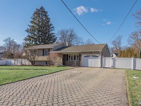 2nd image of 35 Sycamore Dr