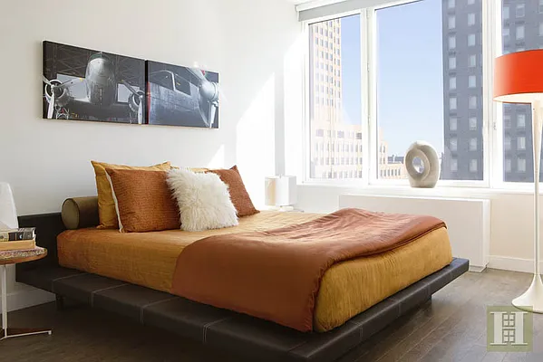 Rented by Halstead Real Estate | media 33