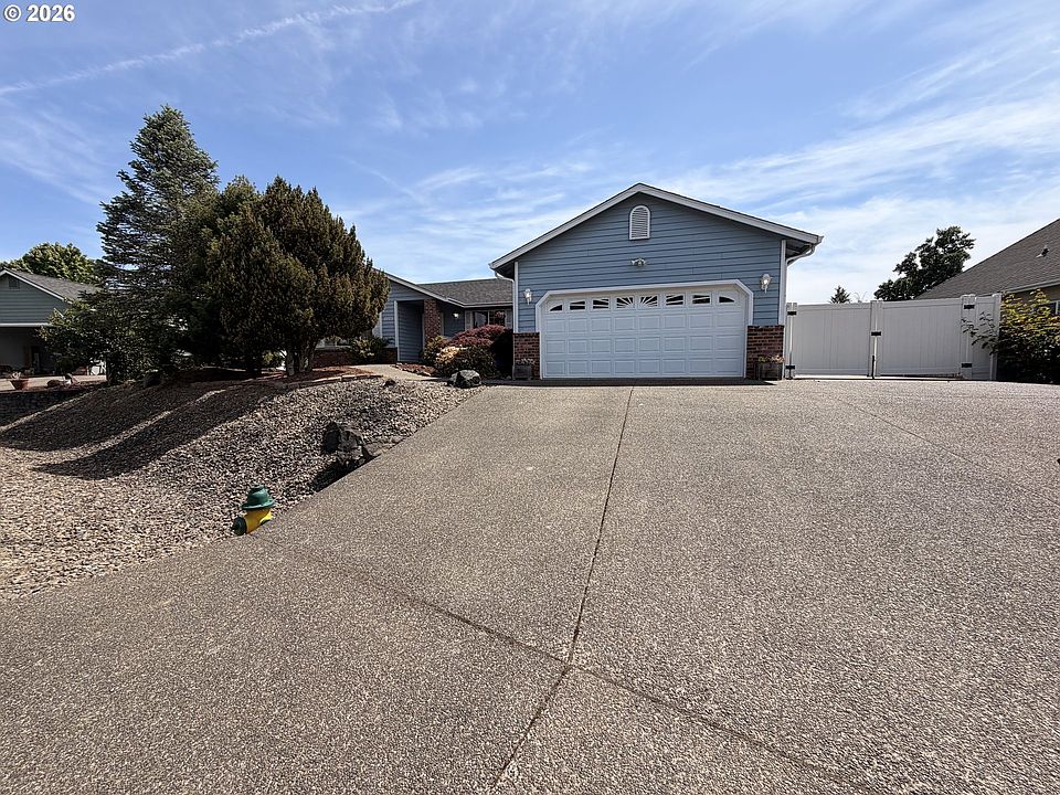 1st image of 2273 Eagle Loop