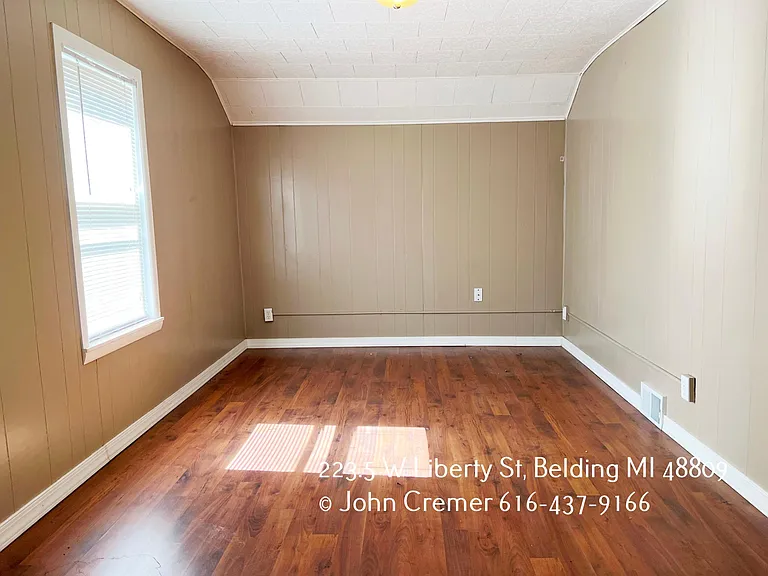 223 W Liberty St #223.5 — Photo 6