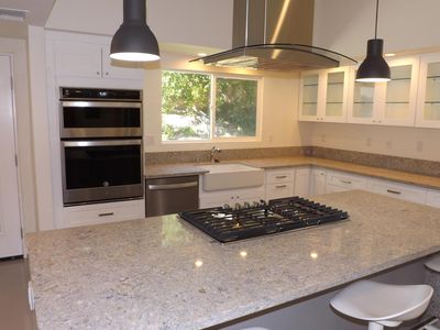 22427 De Kalb Dr, Calabasas, CA, 91302