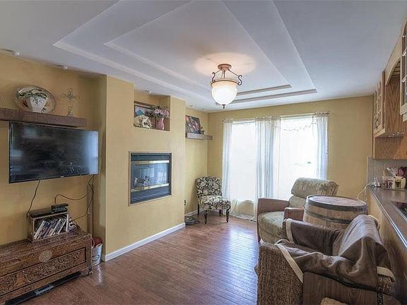 5th image of 15232 Stoneridge Dr