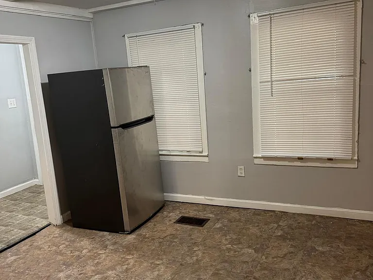 443 E Main St #1 — Photo 3