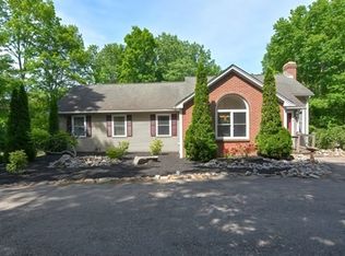 17 Brown St, North Brookfield, MA 01535