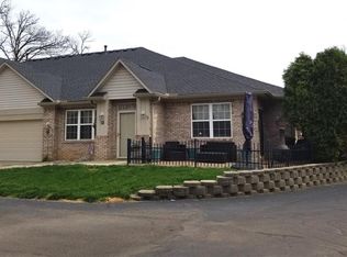 6928 Park Square Dr APT B, Avon, IN 46123