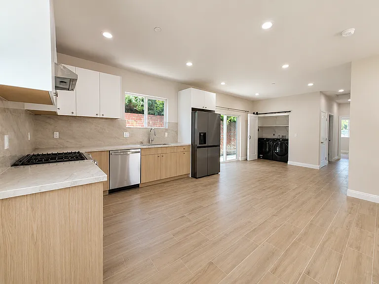 3623 E California Blvd — Photo 3