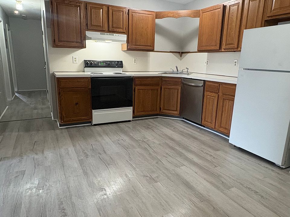 1st image of 434 Woonasquatucket Ave APT 10