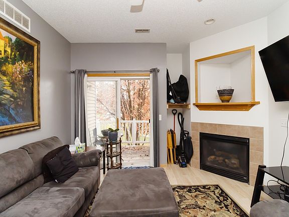 3rd image of 1106 N 6th St #39