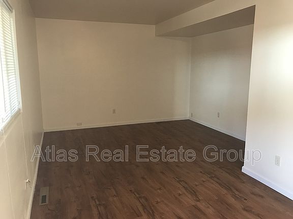 3rd image of 930 W Moreno Ave APT 2