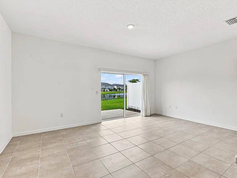 5739 Archipelago St — Photo 8
