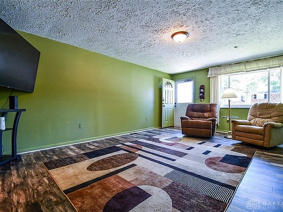 5th image of 268 Mills Pl