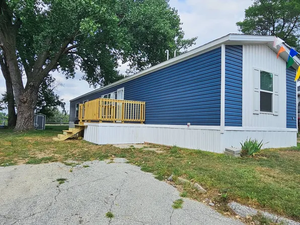 3700 28th St Space 50, Sioux City, IA 51105