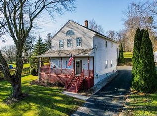 48 Lincoln St, Cromwell, CT 06416