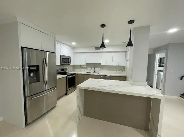 7021 SW 105th Ct, Miami, FL 33173