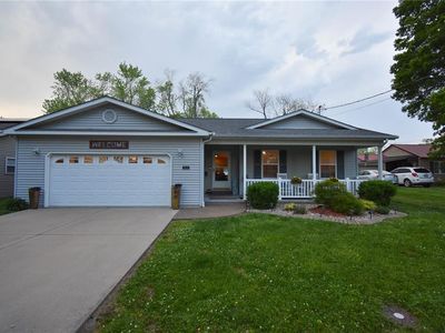 513 E Pennsylvania St, Staunton, IL, 62088