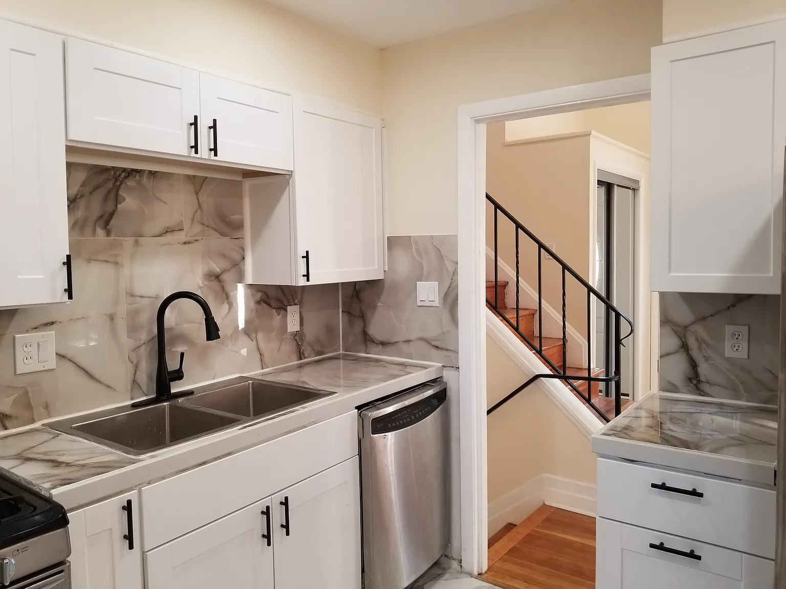 2503 Blackhawk Cir — Photo 3