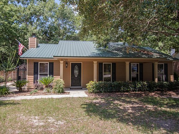 2nd image of 2719 Dolphin Dr