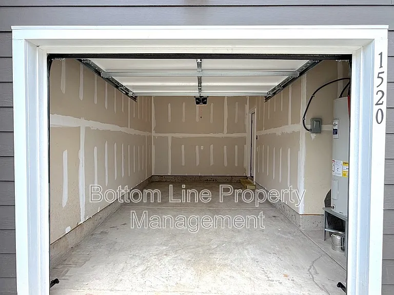 1520 Cedar Tree Dr — Photo 18