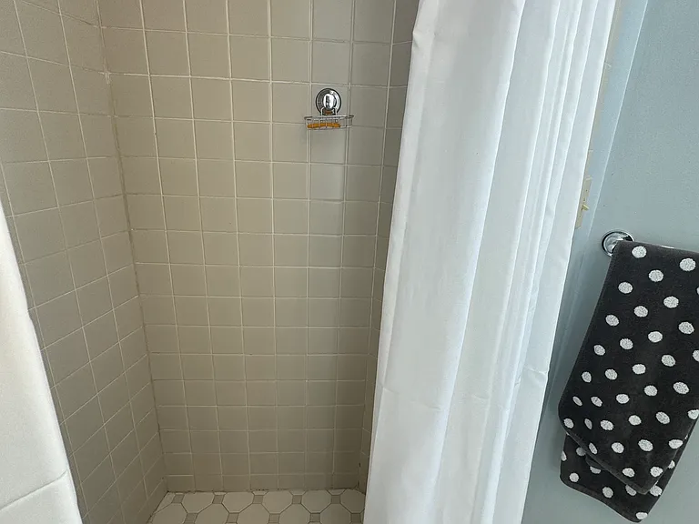 100 Riverway #C — Photo 7