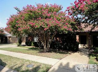 1132 Highpoint Rd, Bedford, TX 76022