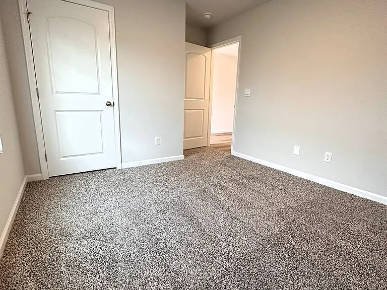 205 Chubbs Ln — Photo 5