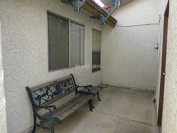 4th image of 5224 Dickens Dr