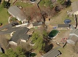 5915 Maple Dr, Mays Landing, NJ 08330