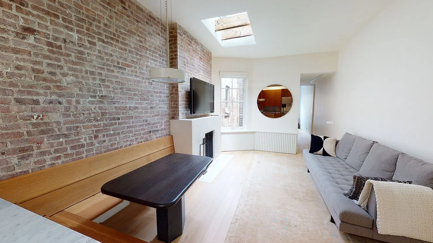 281 West 11th Street — Photo 4