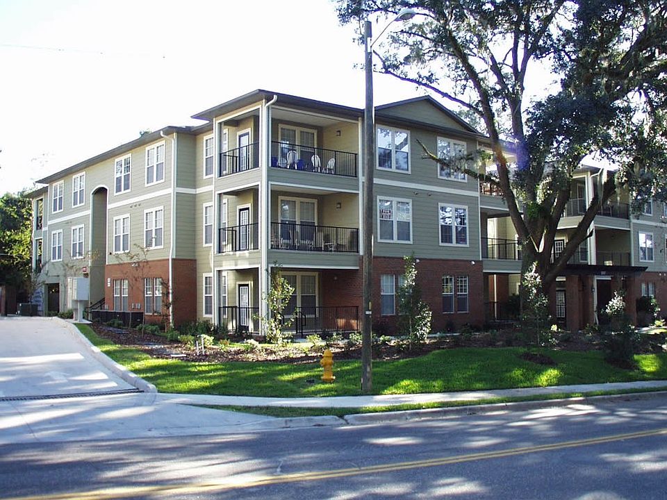 2nd image of 1235 SW 9th Rd APT 302