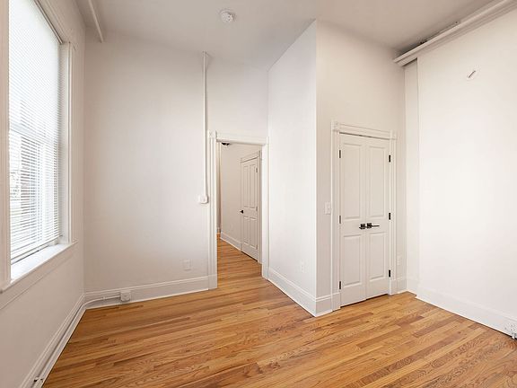 5th image of 1714 Vine St #3R