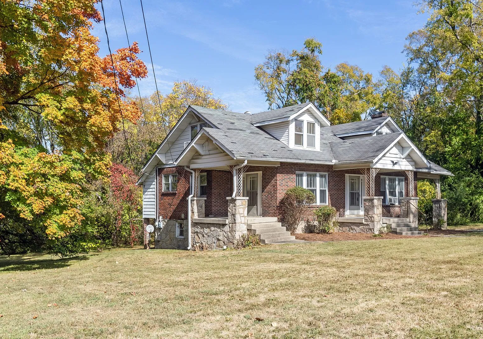 Berry Hill Craftsman! 3br/1bath — Photo 2