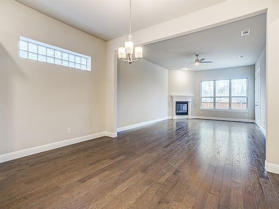 5th image of 4528 Refugio Dr