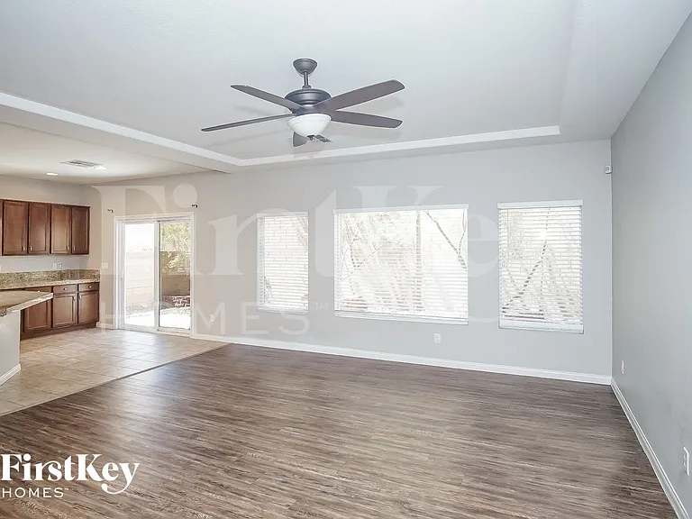 9951 Mills Reef Ct — Photo 3