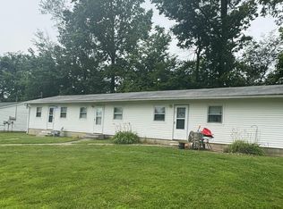 803 & 805 Main St, Carterville, IL 62918