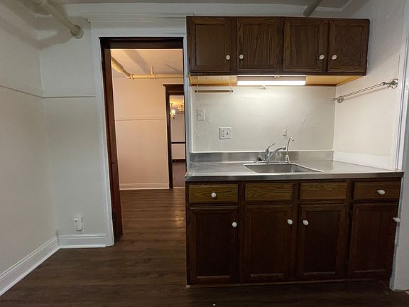 5th image of 5714 S Kenwood Ave #Basement