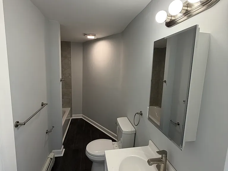 188 Division St #2F — Photo 5
